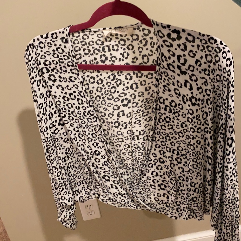 Cropped cheetah shirt